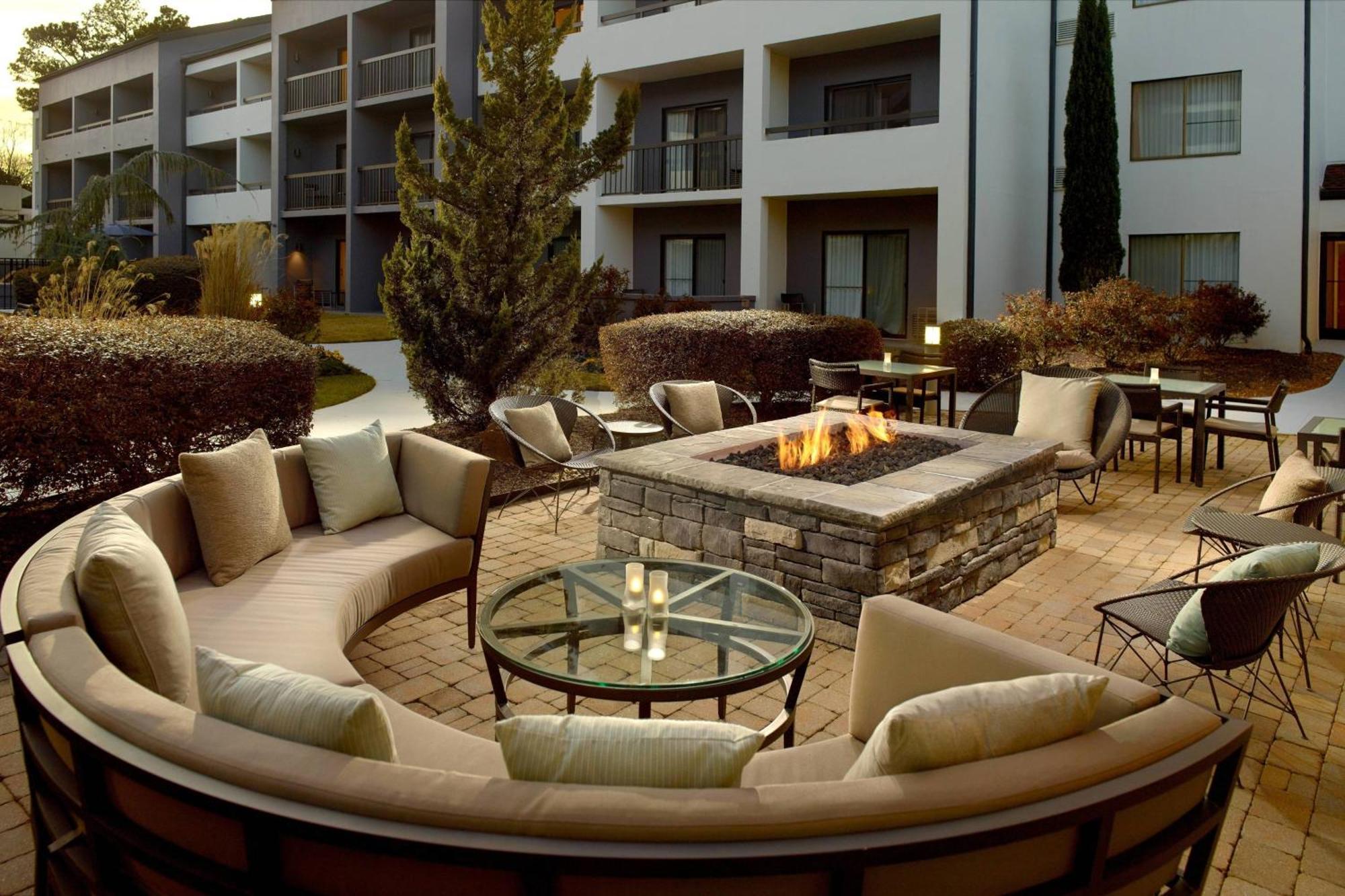 Courtyard Greenville Haywood Mall Exterior photo