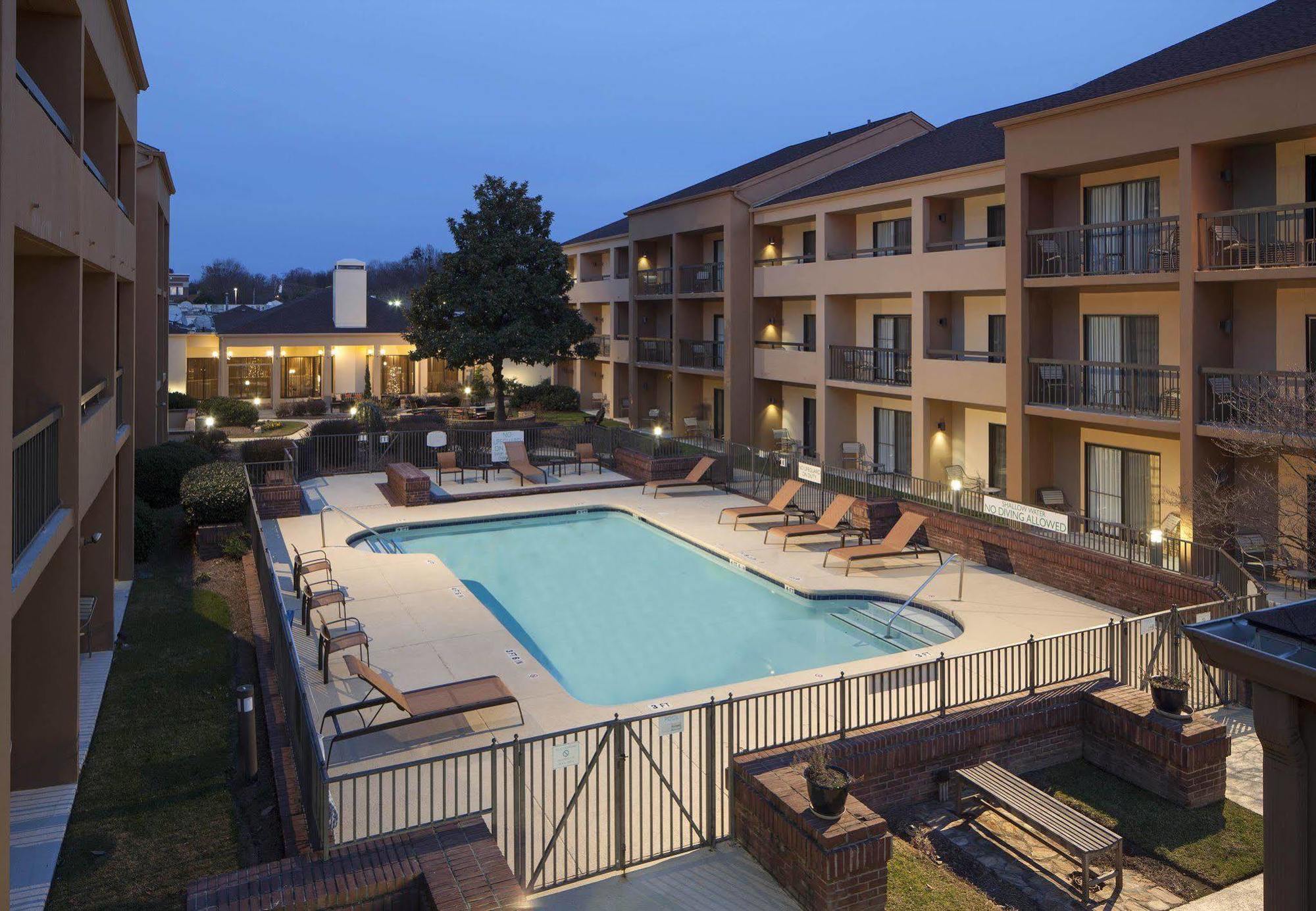 Courtyard Greenville Haywood Mall Exterior photo